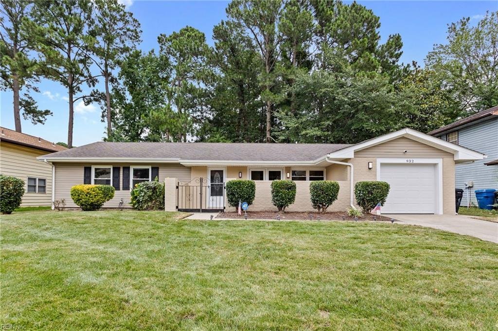 Virginia Beach House: 932 Adelphi Rd