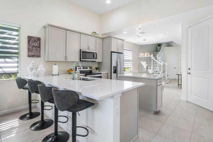 Westlake Townhome: 5160 Willow Creek Drive