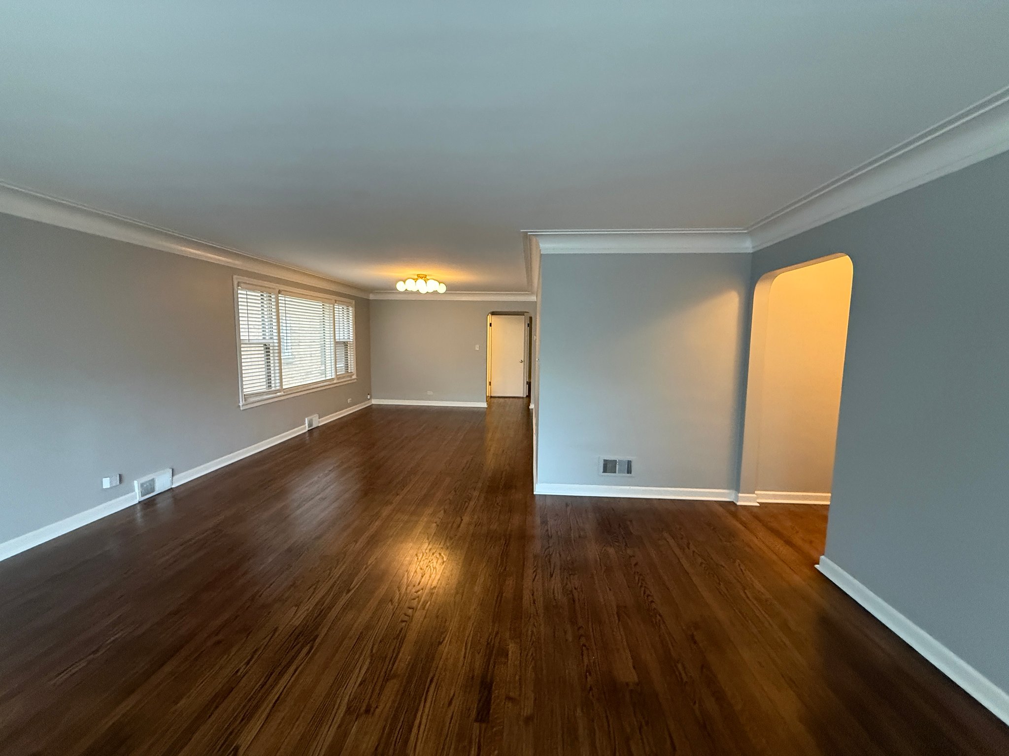 Chicago Multiplex: 2854 W Farragut Ave