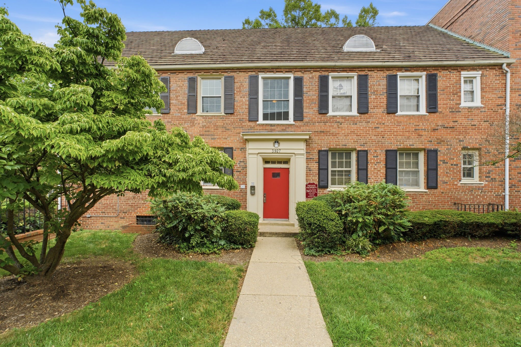 Washington Condo: 3927 Pennsylvania Ave SE