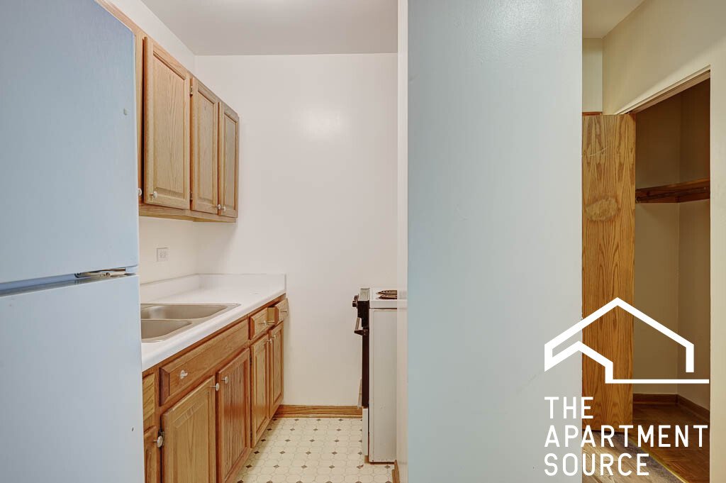 Chicago Apartment: 4180 North Marine Dr.