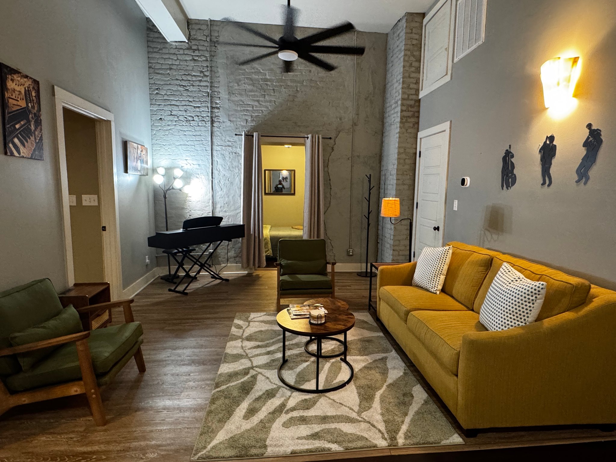 Mobile Condo: 204 Conti St