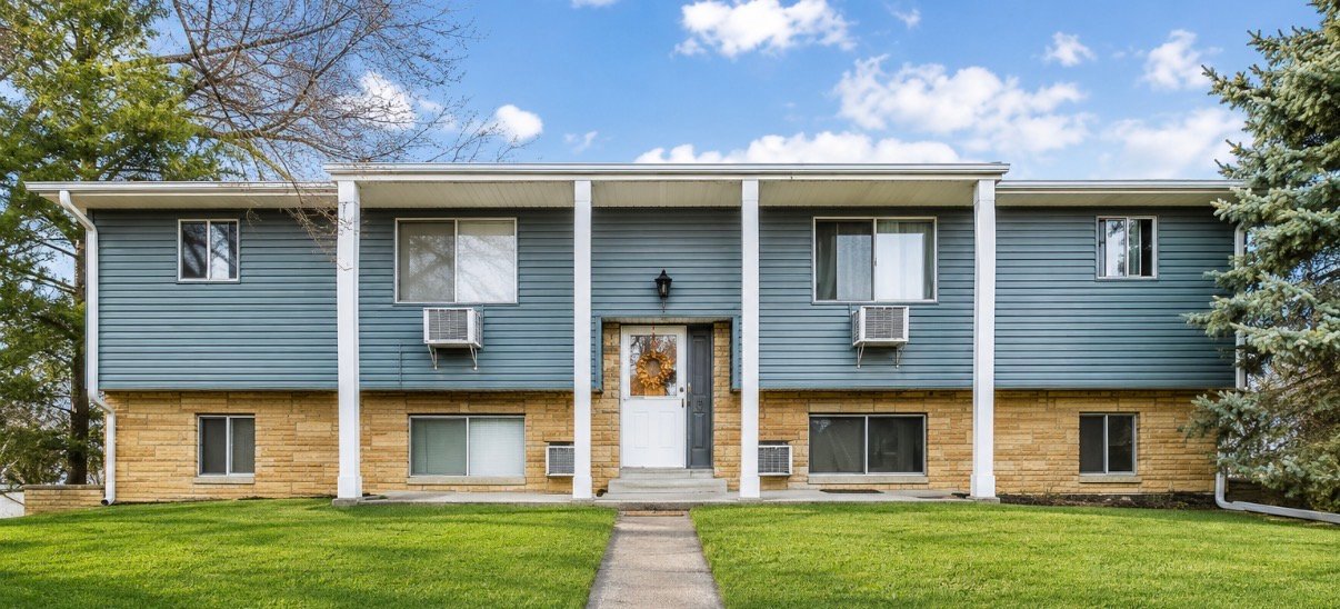 Garden Prairie Multiplex: 6573 prairie St