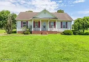 Ramer House: 15 Eric Lane W