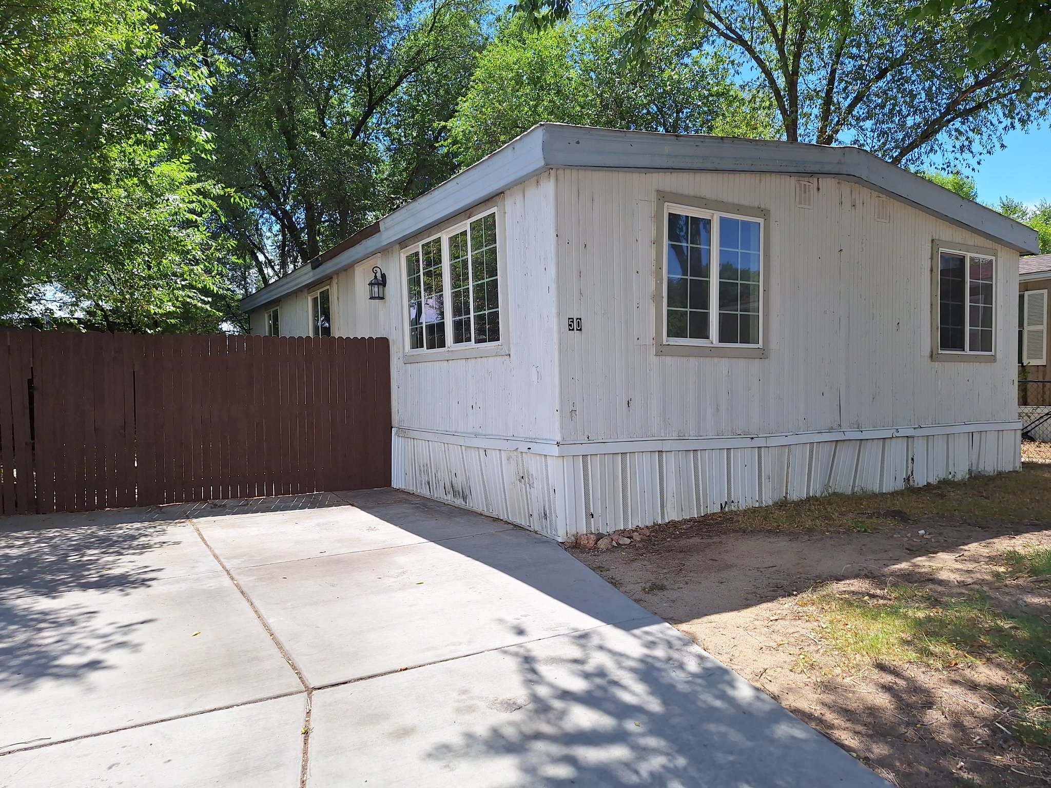 Fountain House: 512 Windsor Lane