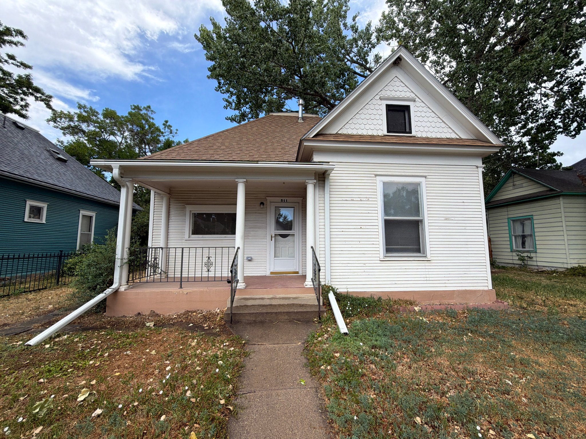 Loveland House: 511 E 9th St