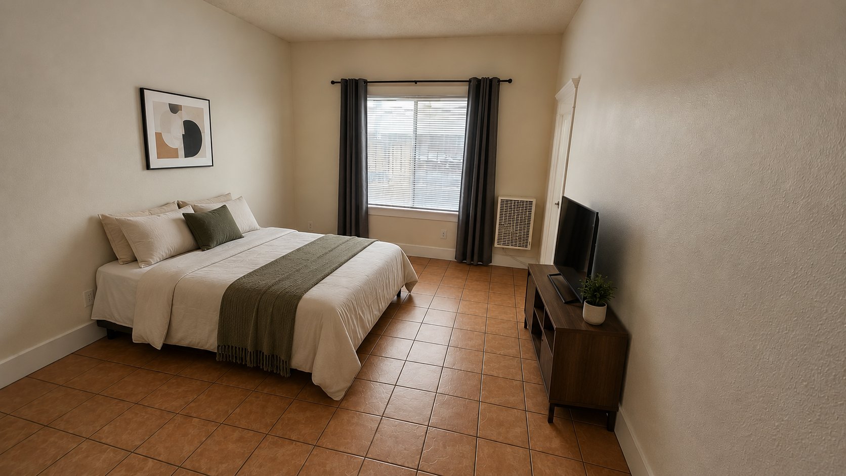 Los Angeles Apartment: 743 S Burlington Ave,