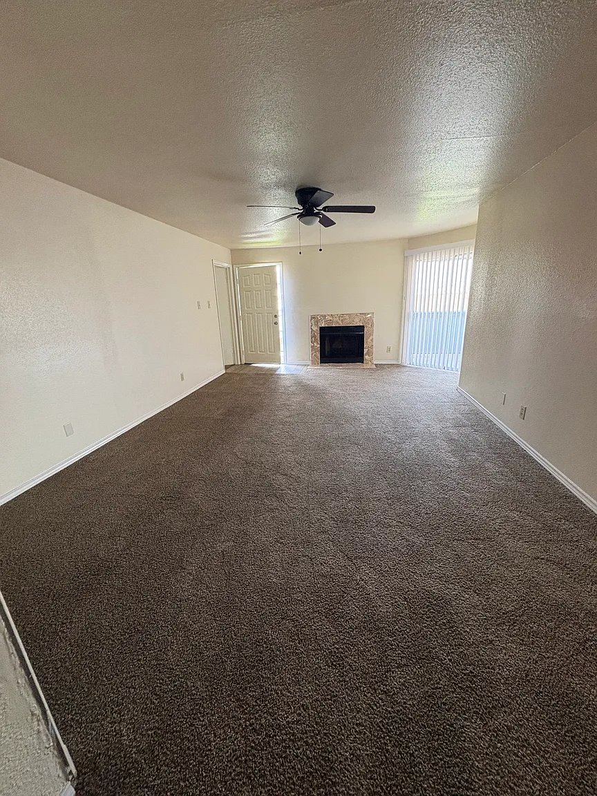 Houston Condo: 9700 Leawood Blvd