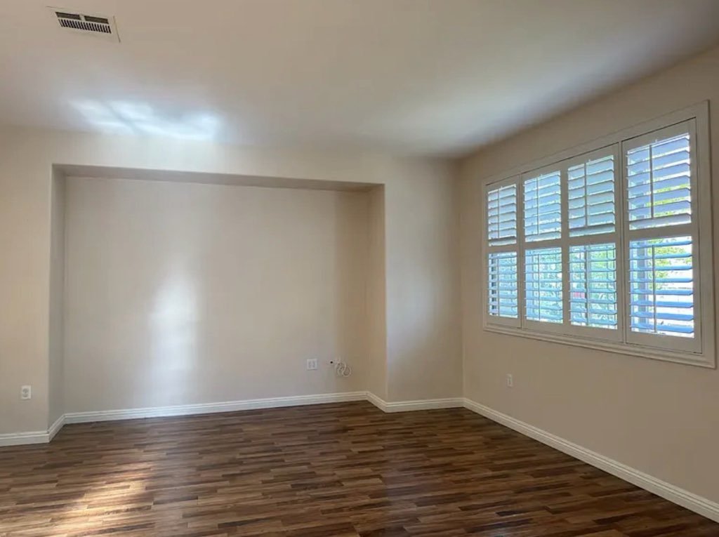 corona House: 433 Merced Ct