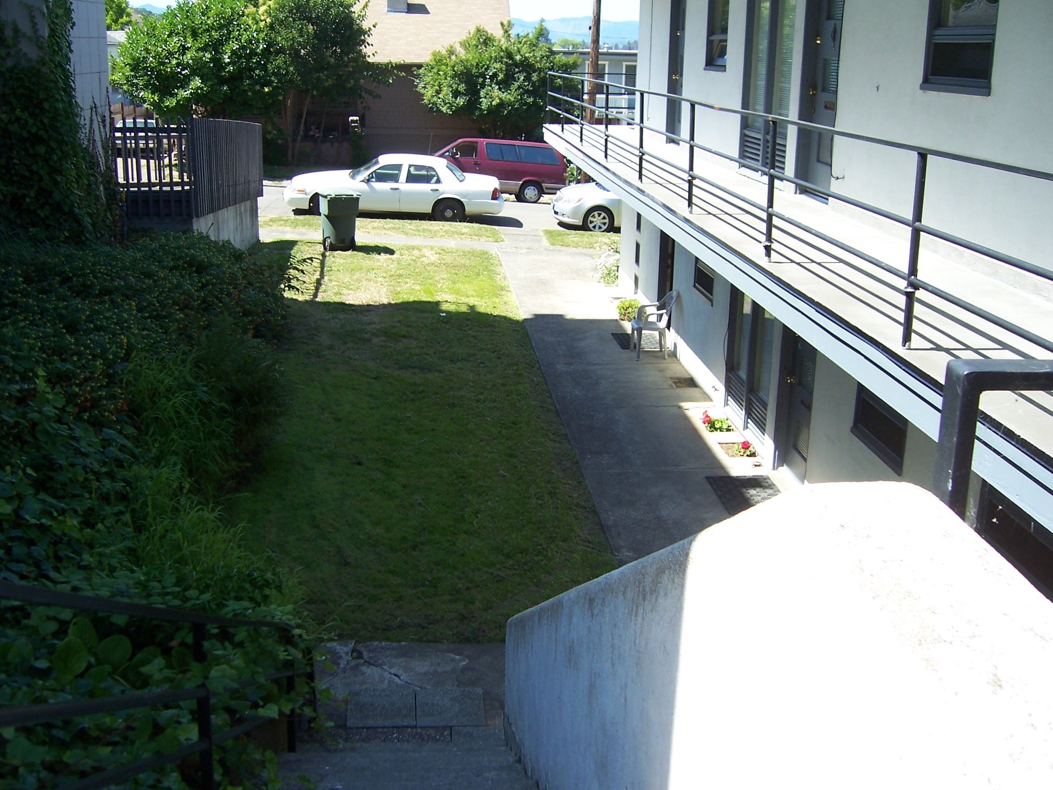 Roseburg Multiplex: 447 SE Chadwick St