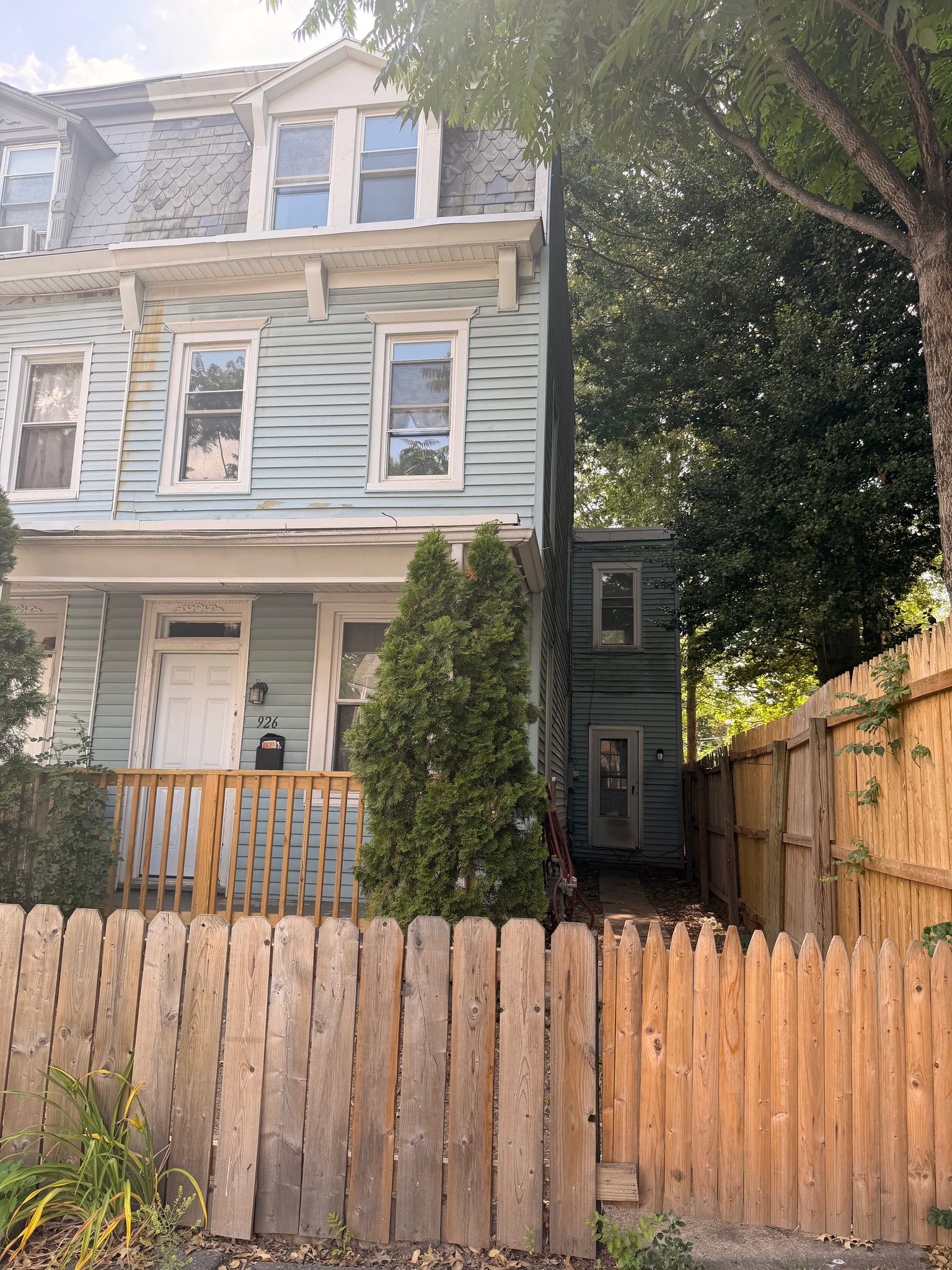 Harrisburg Townhome: 926 Norwood St