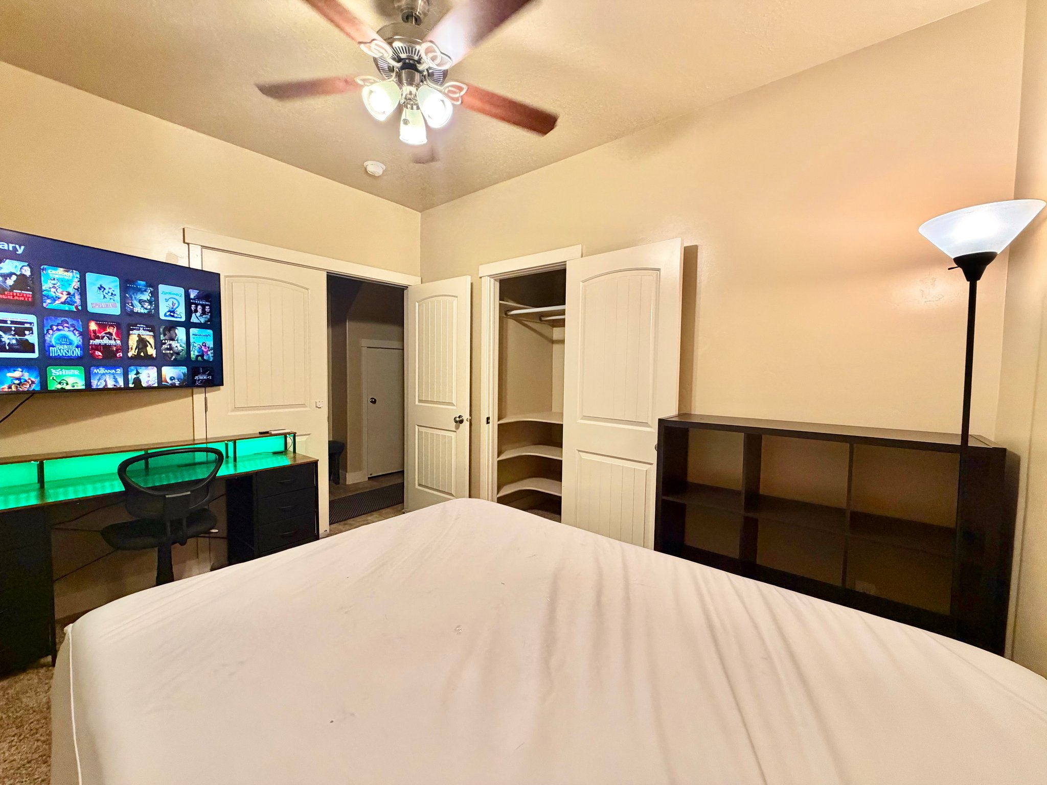 Salt Lake City Single Room: 3734 S Prairiewood Dr