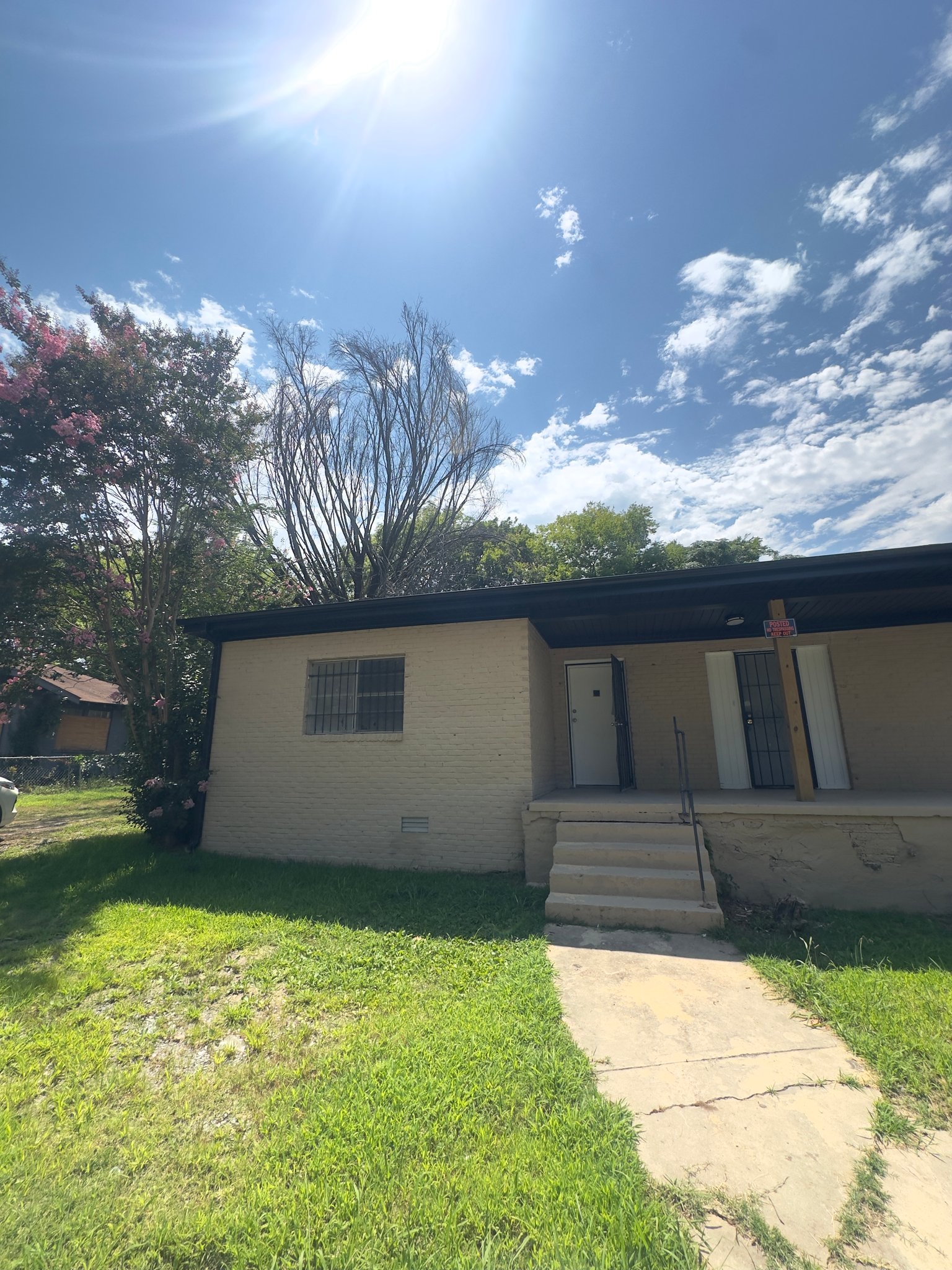 Little Rock Apartment: 1600 Cedar St