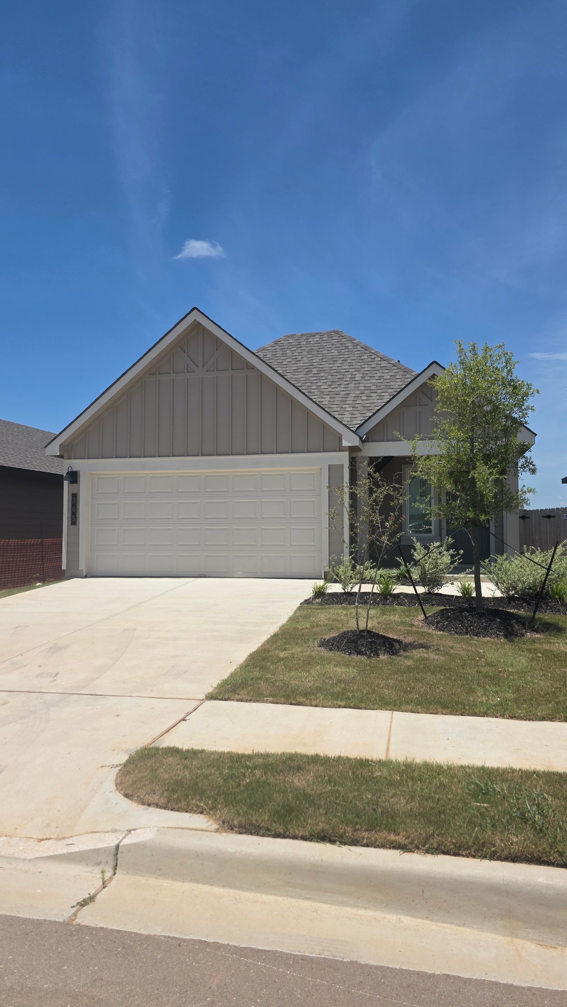 Rockdale House: 305 Randall Place