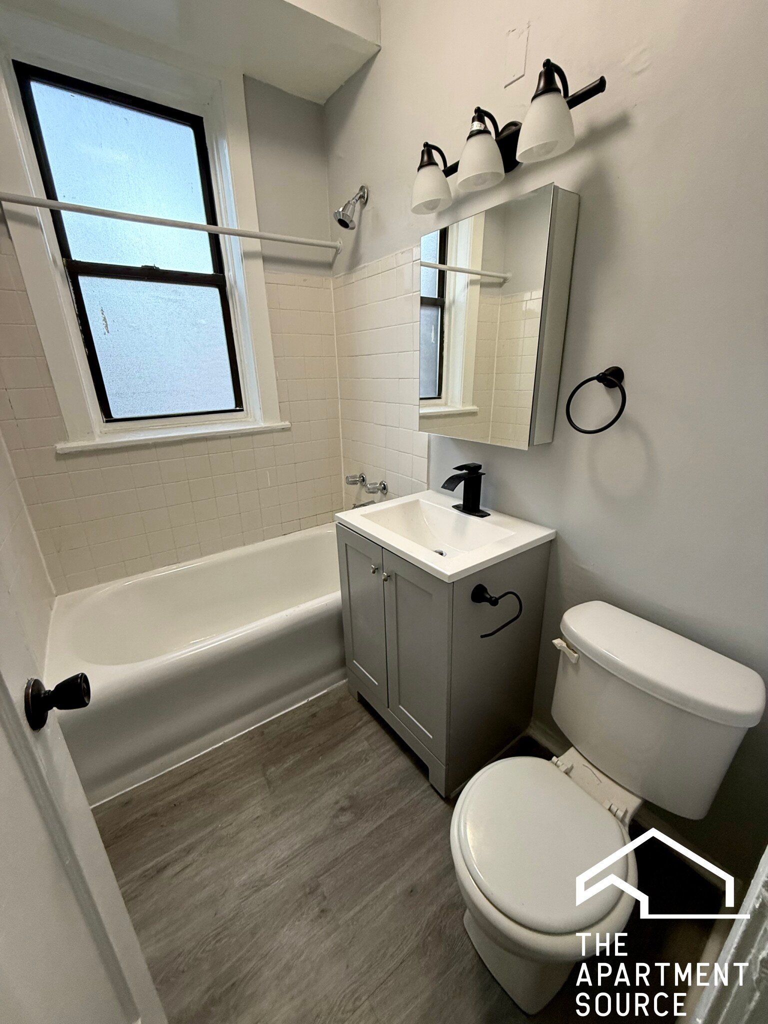 Chicago Apartment: 1024 East Hyde Park Boulevard