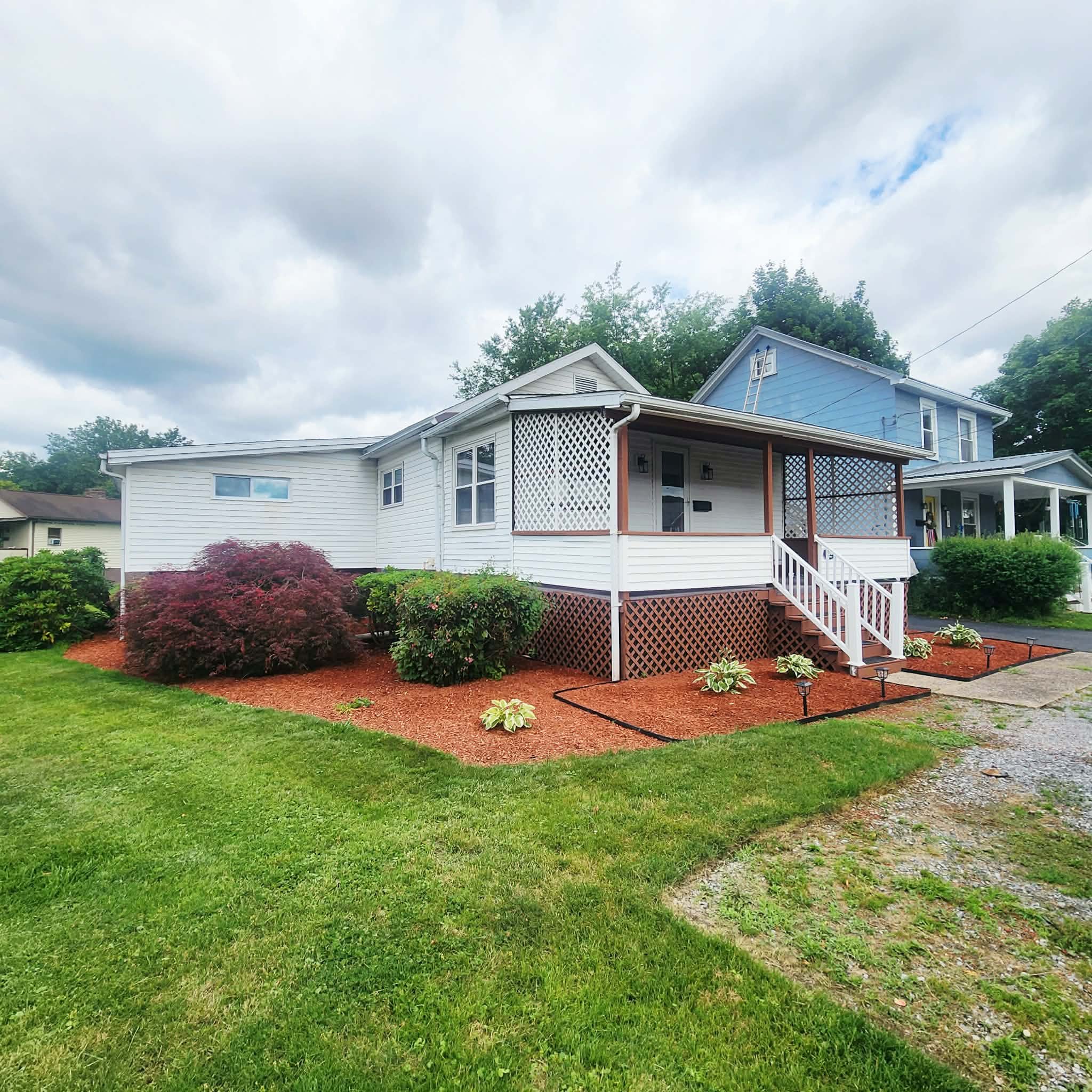Altoona House: 314 Poe Place