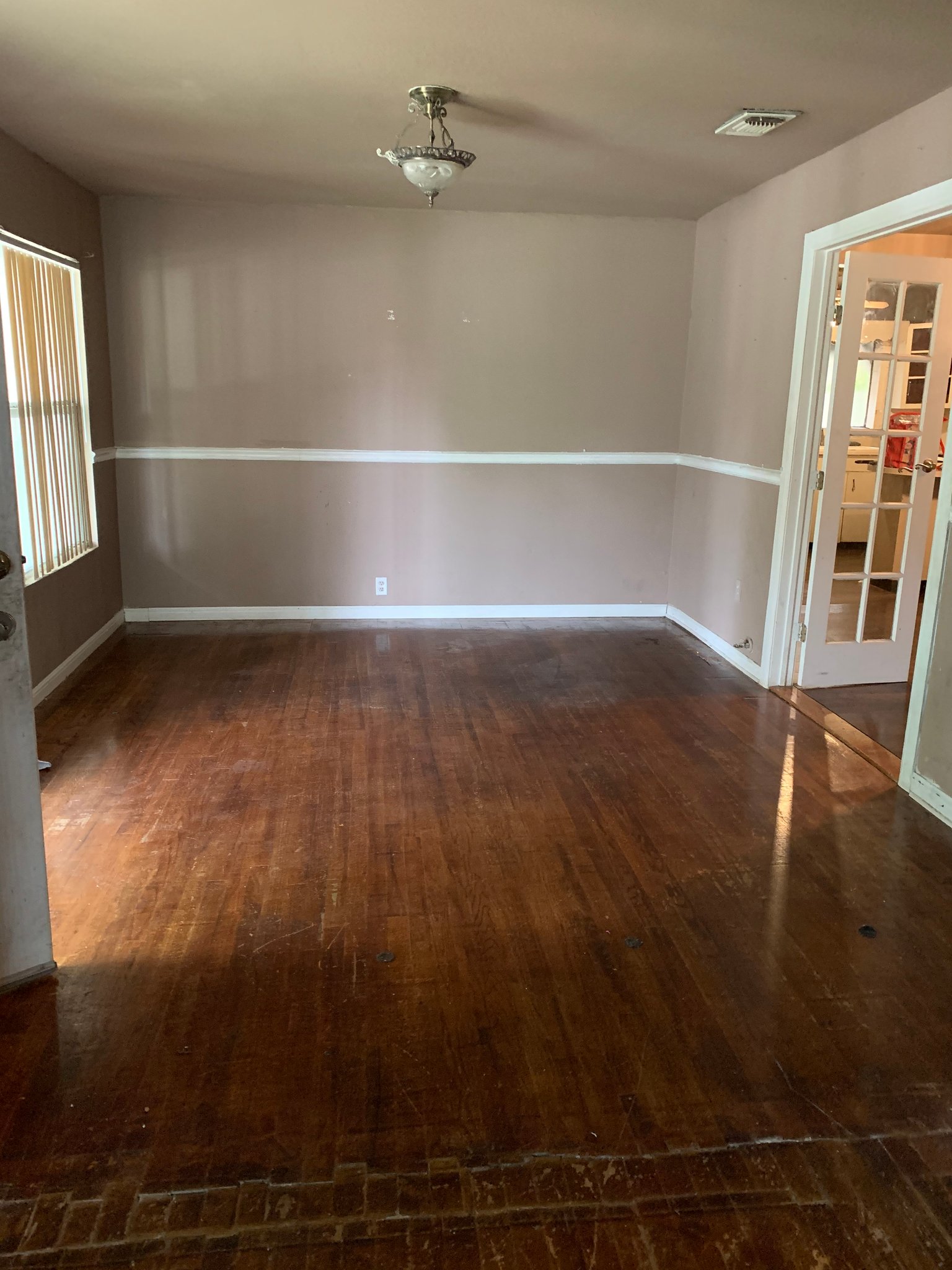 San Antonio House: 631 El Monte