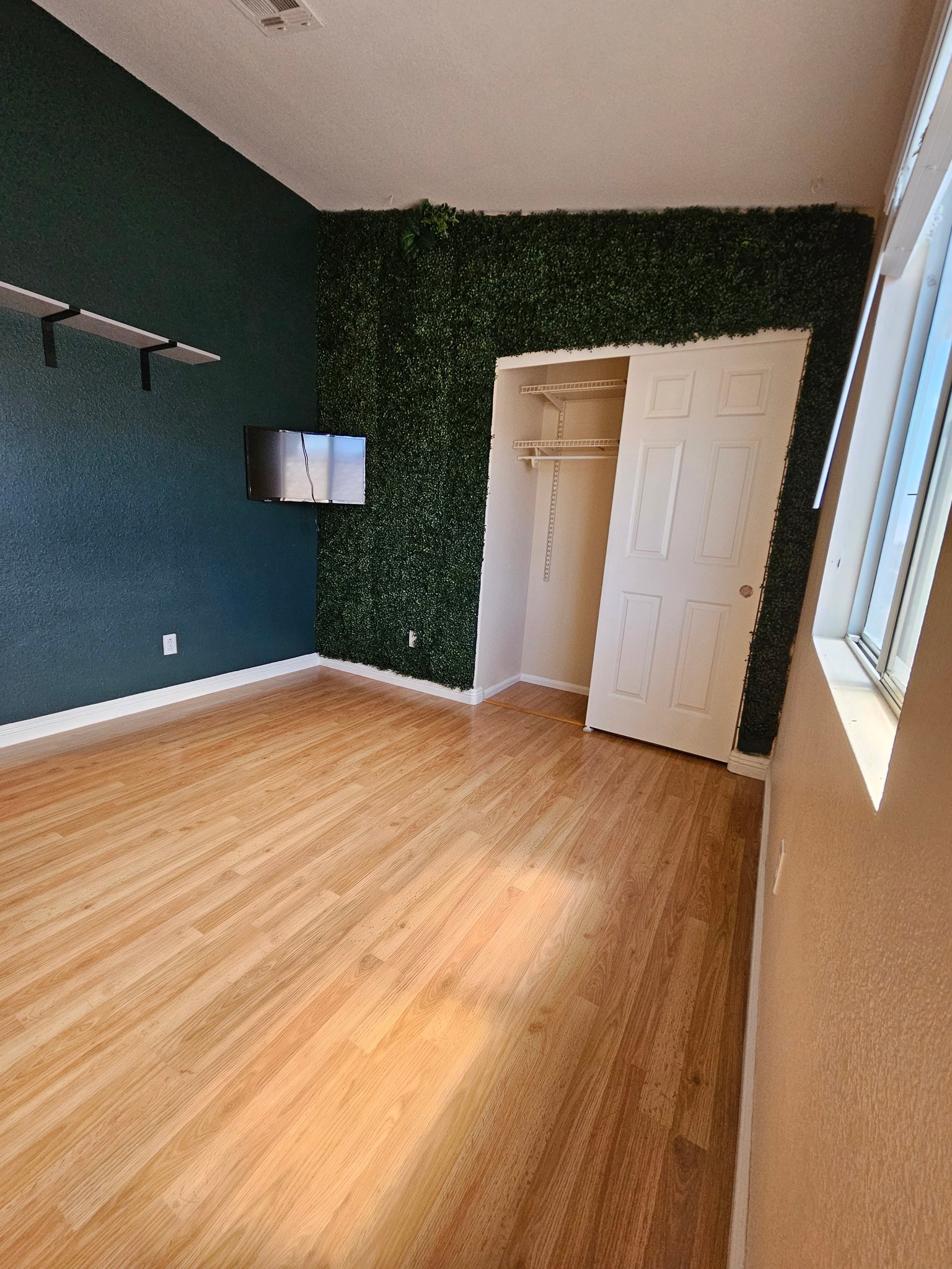 Las Vegas House: 7016 Old Village Ave