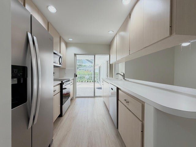 Palm Beach Gardens Townhome: 6104 Red Oak Court
