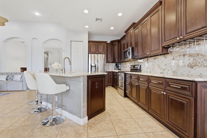 Parkland House: 12290 NW 77th Manor NW