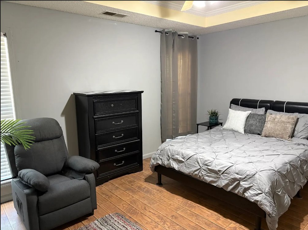 Riverdale Single Room: 1427 Amaryllis Way