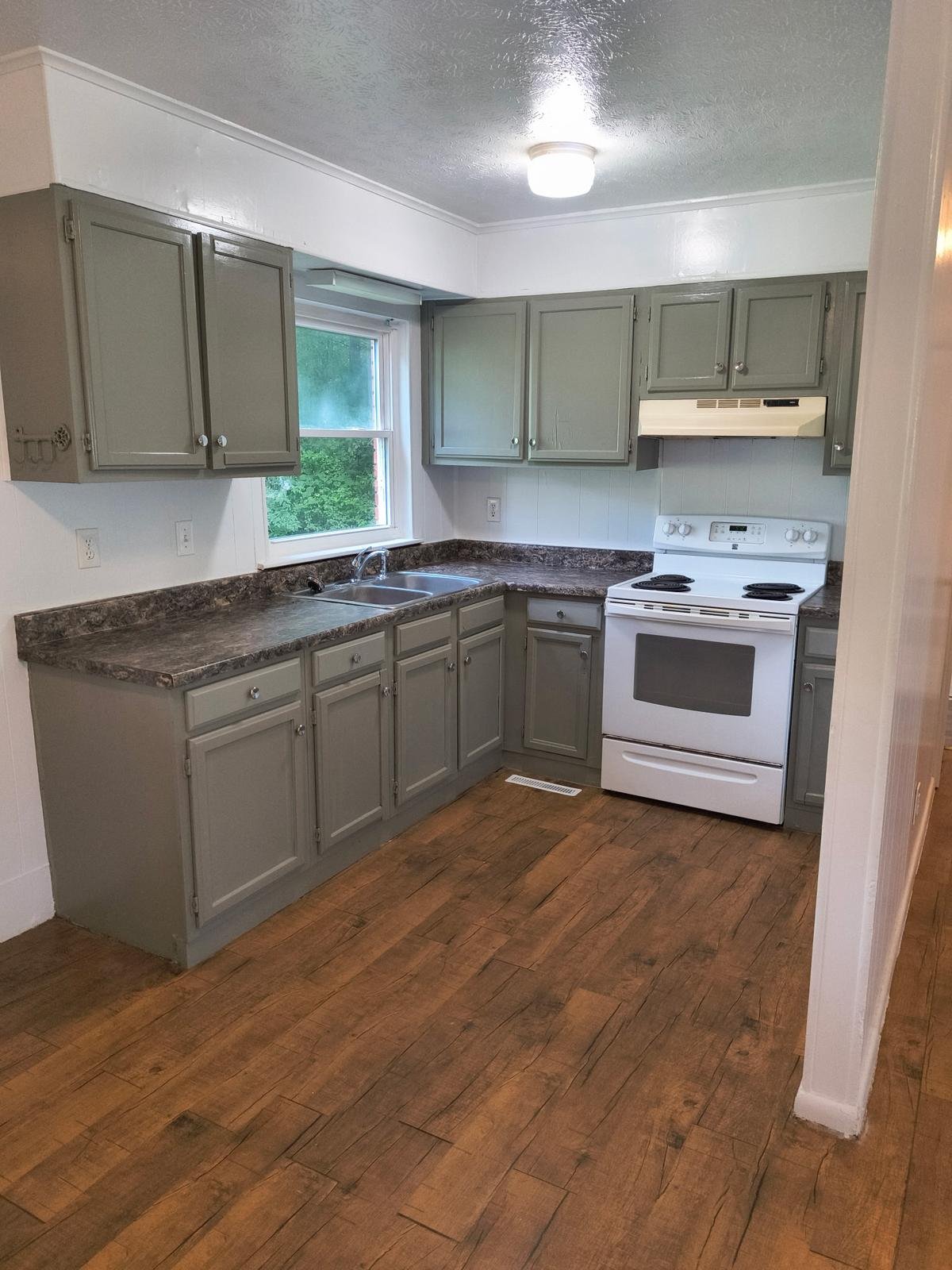 Harriman Multiplex: 218 Morning Dr