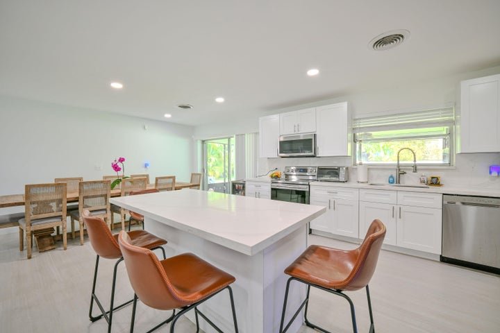 Fort Lauderdale House: 5911 SW 36th Terrace