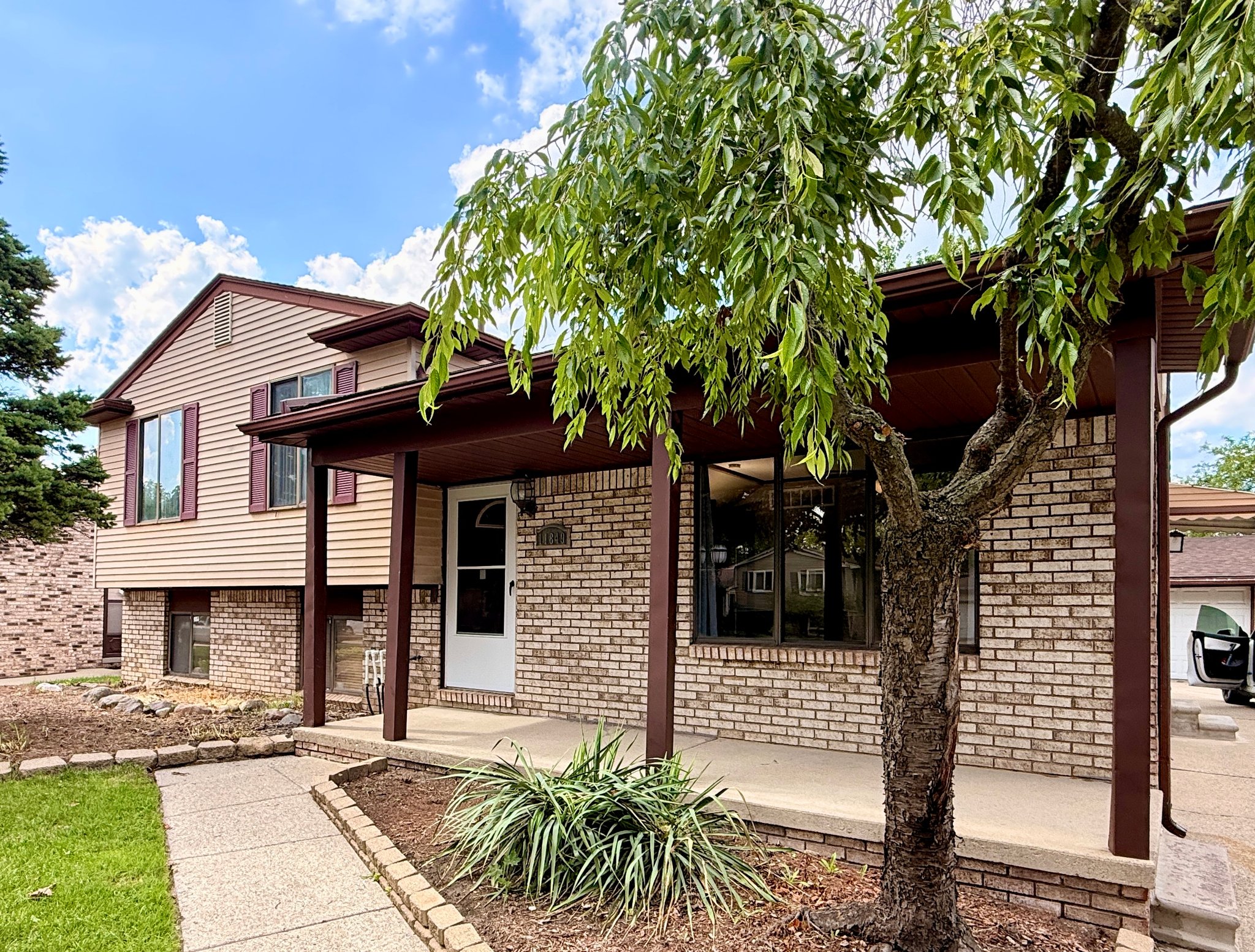 Sterling Heights House: 11849 Ontario Dr