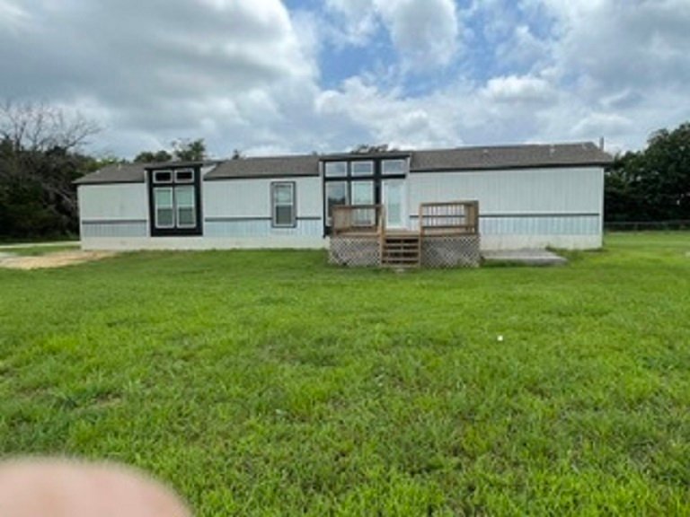 Lone Oak House: 4101 CR 3221