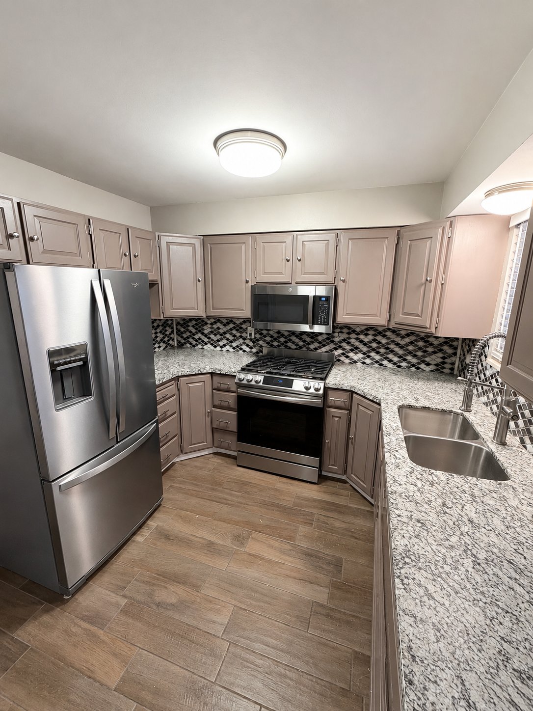 Centerville Townhome: 88 west 50 south