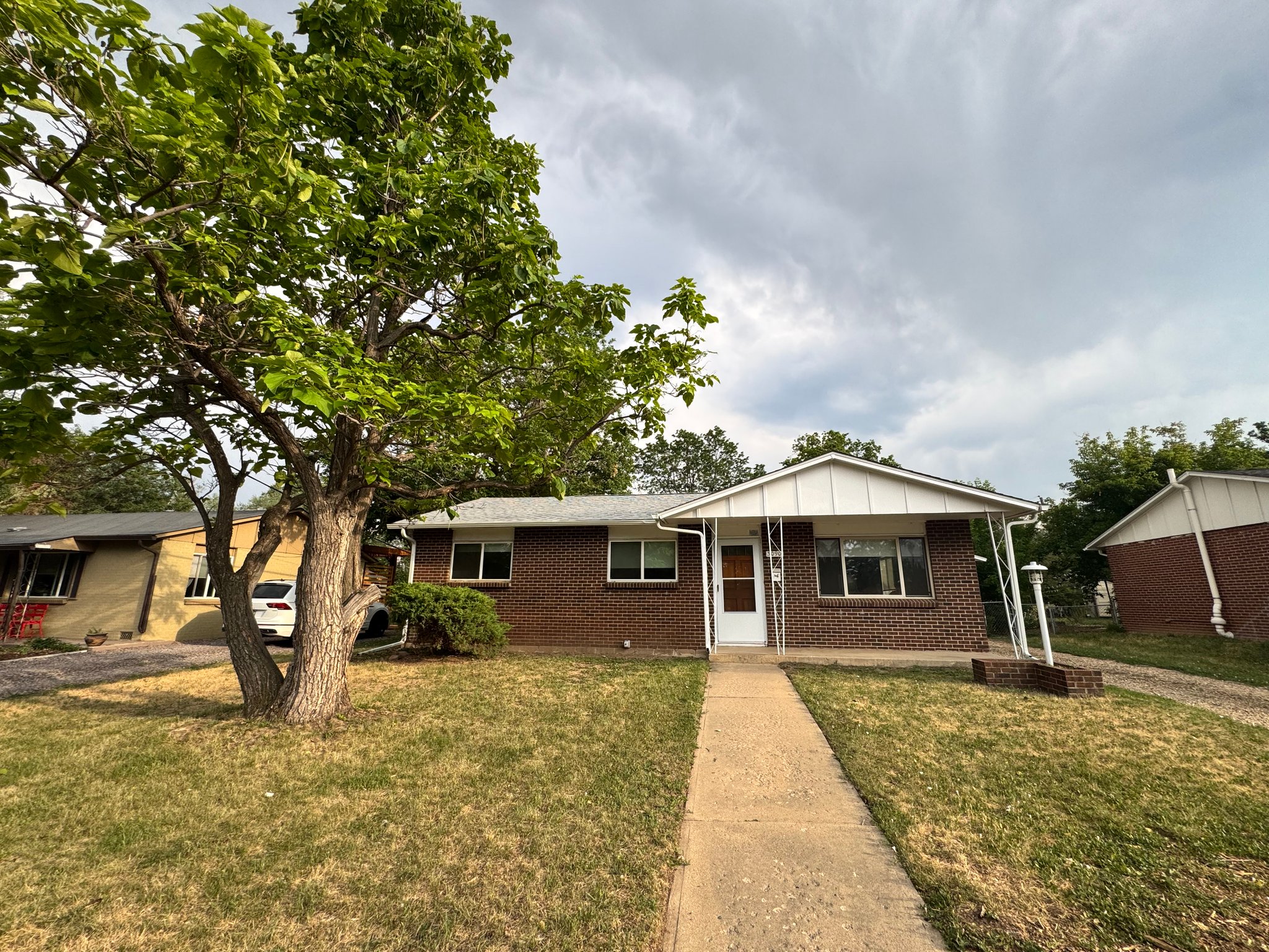 Boulder House: 3090 Aurora Ave