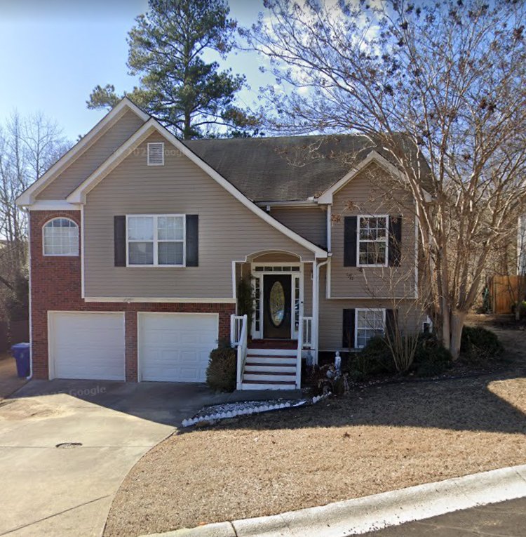 Dallas House: 221 Omega Court