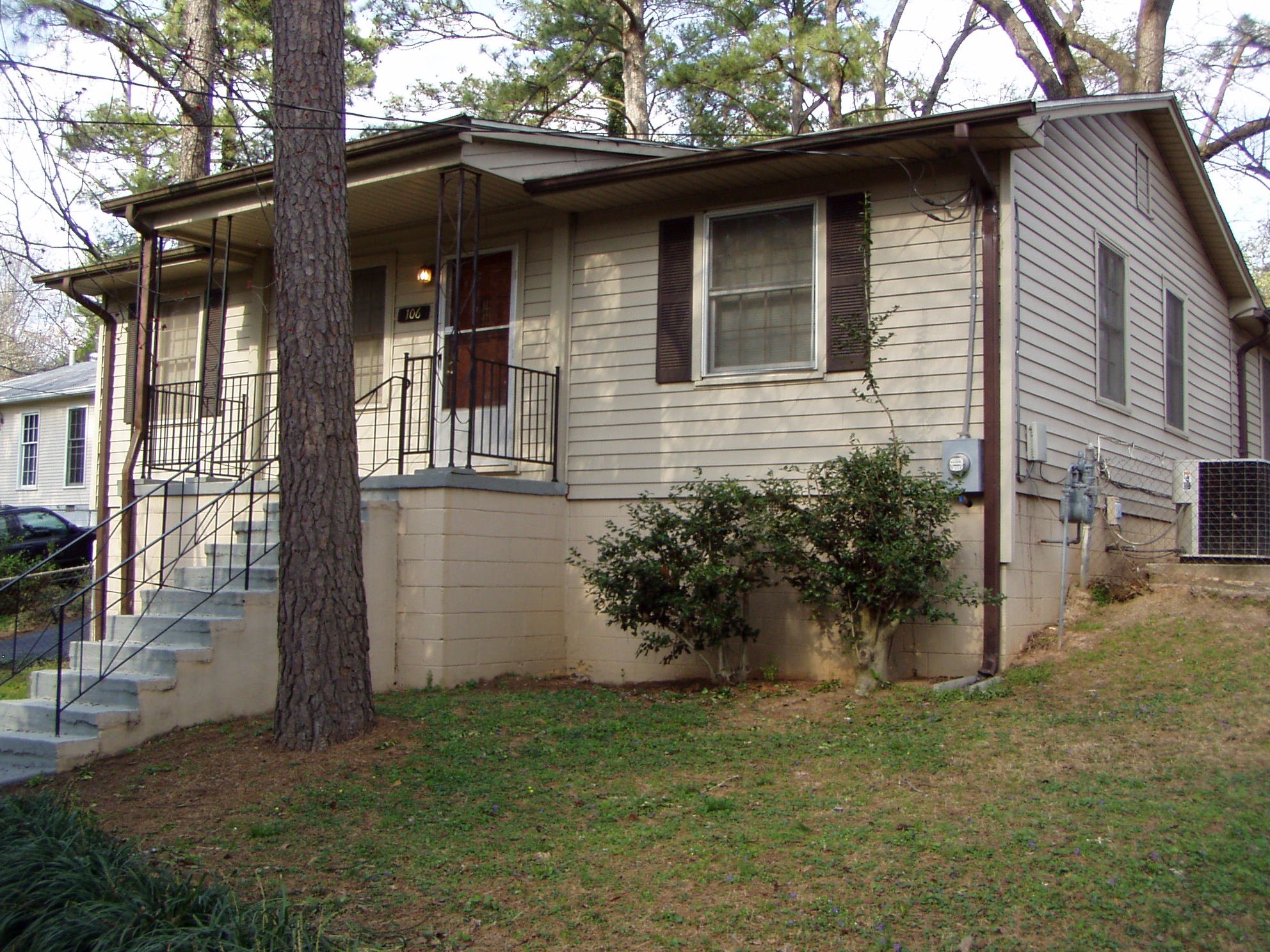 Atlanta House: 106 Woodland Ct