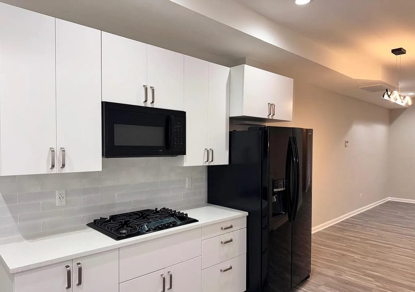 Baltimore Single Room: 503 N Lakewood Ave