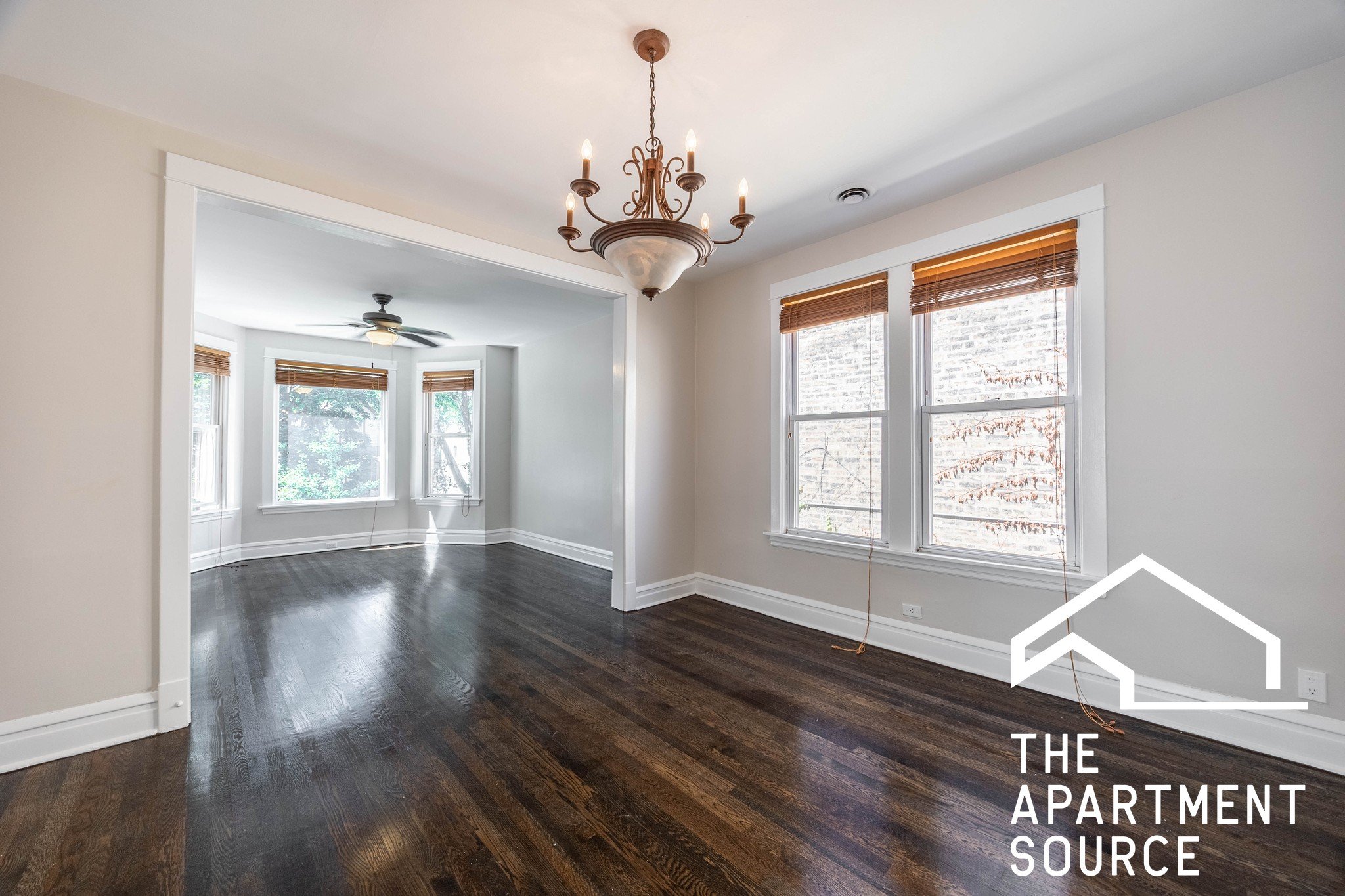 Chicago Condo: 3310 W Berteau