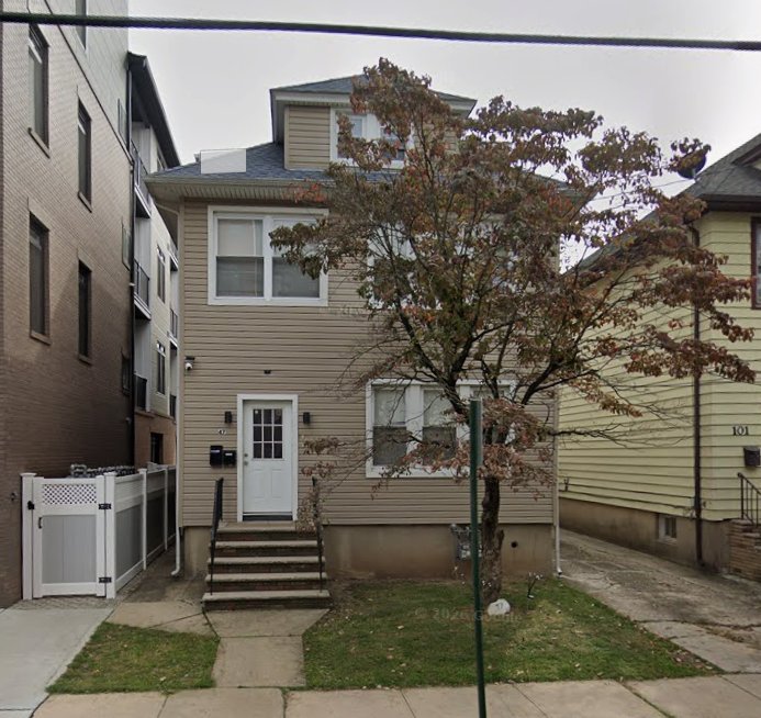 Linden Multiplex: 47 W Price St