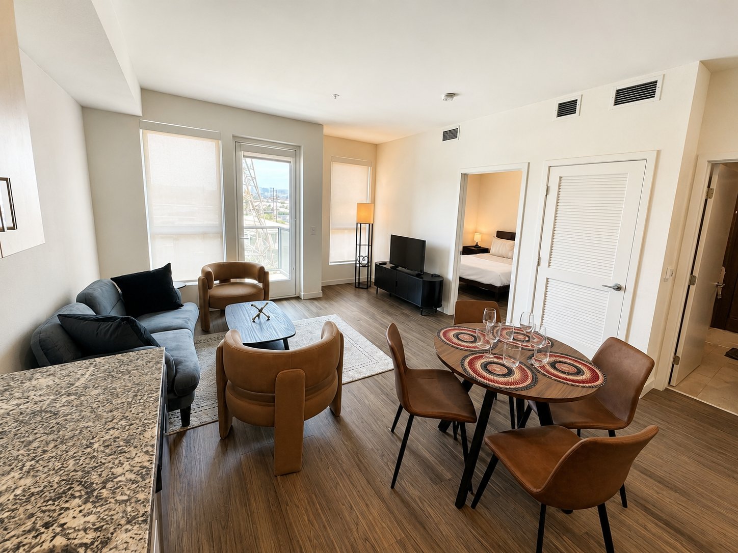 Northridge Apartment: 18900 Parthenia St