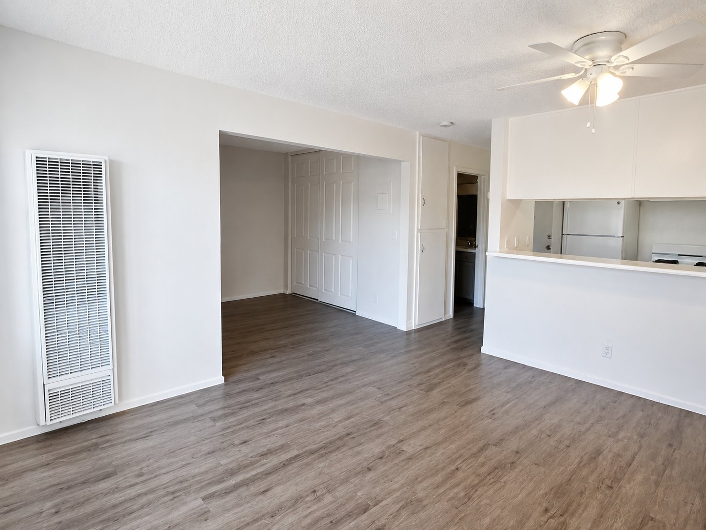 Wilmington Apartment: 1132 N Wilmington Blvd