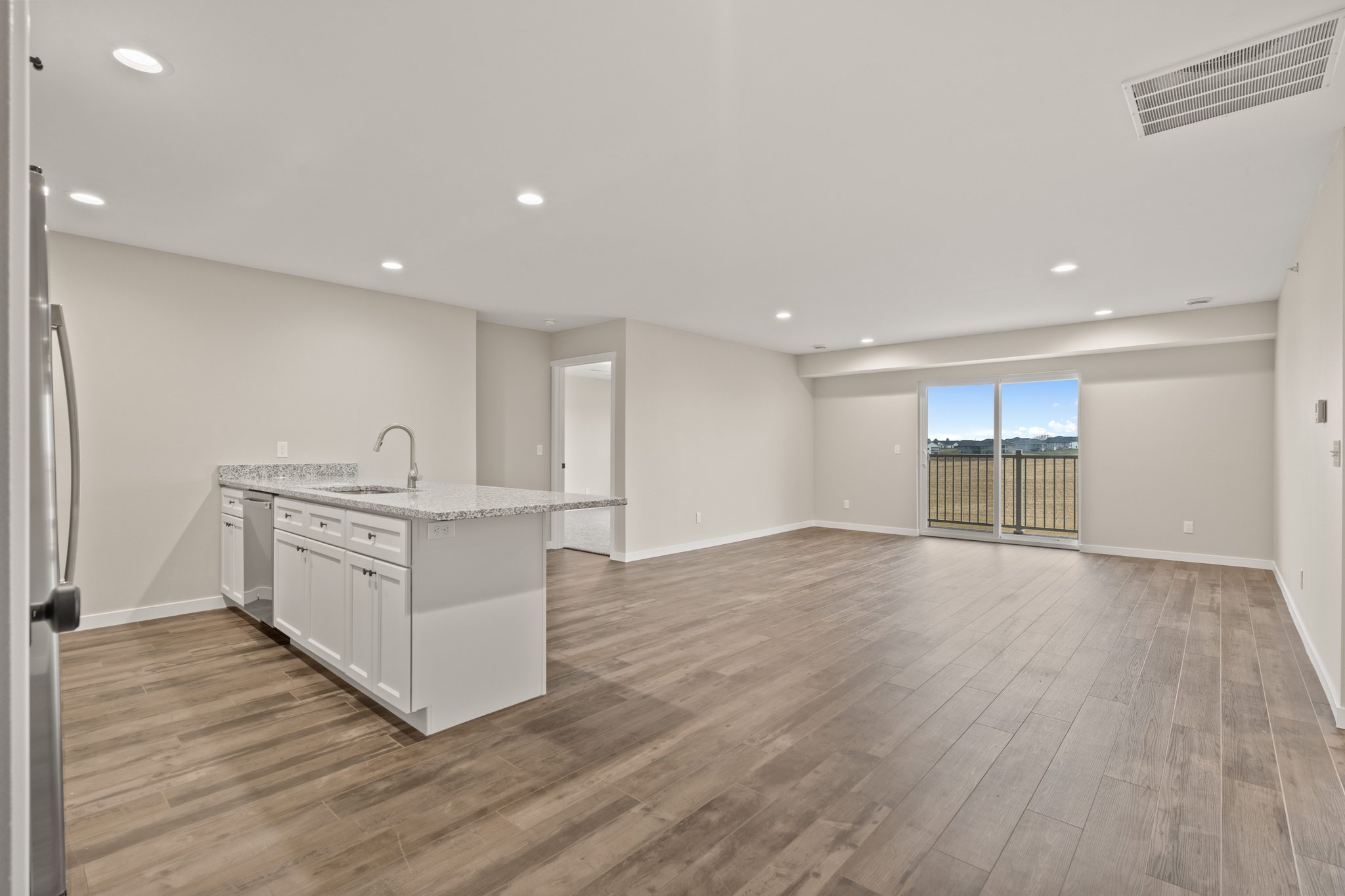 Peosta Apartment: 7036 Crosvik Ct