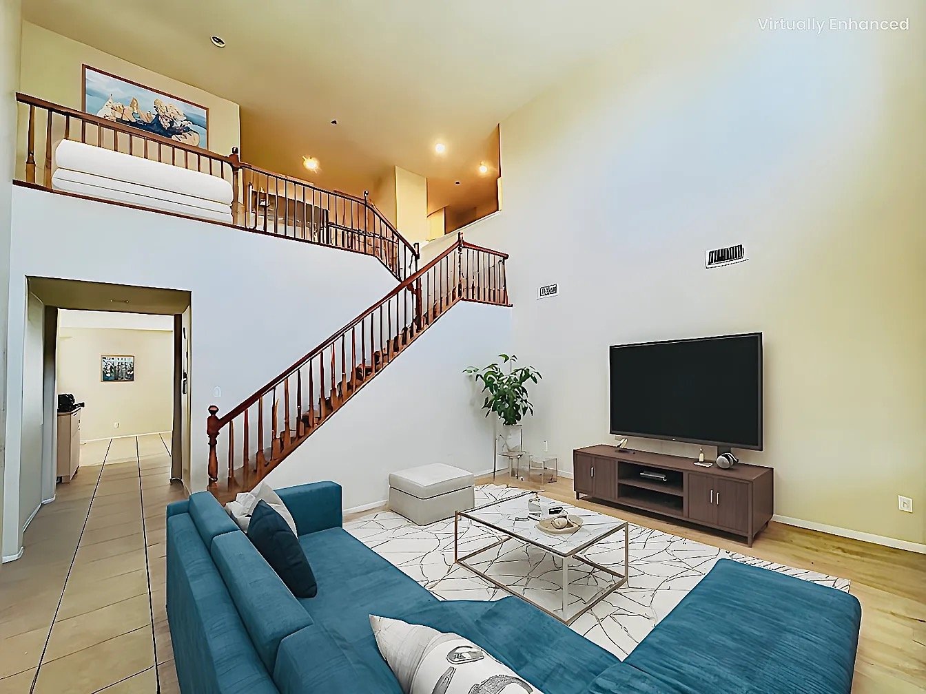 Riverside House: 17231 Greentree Dr