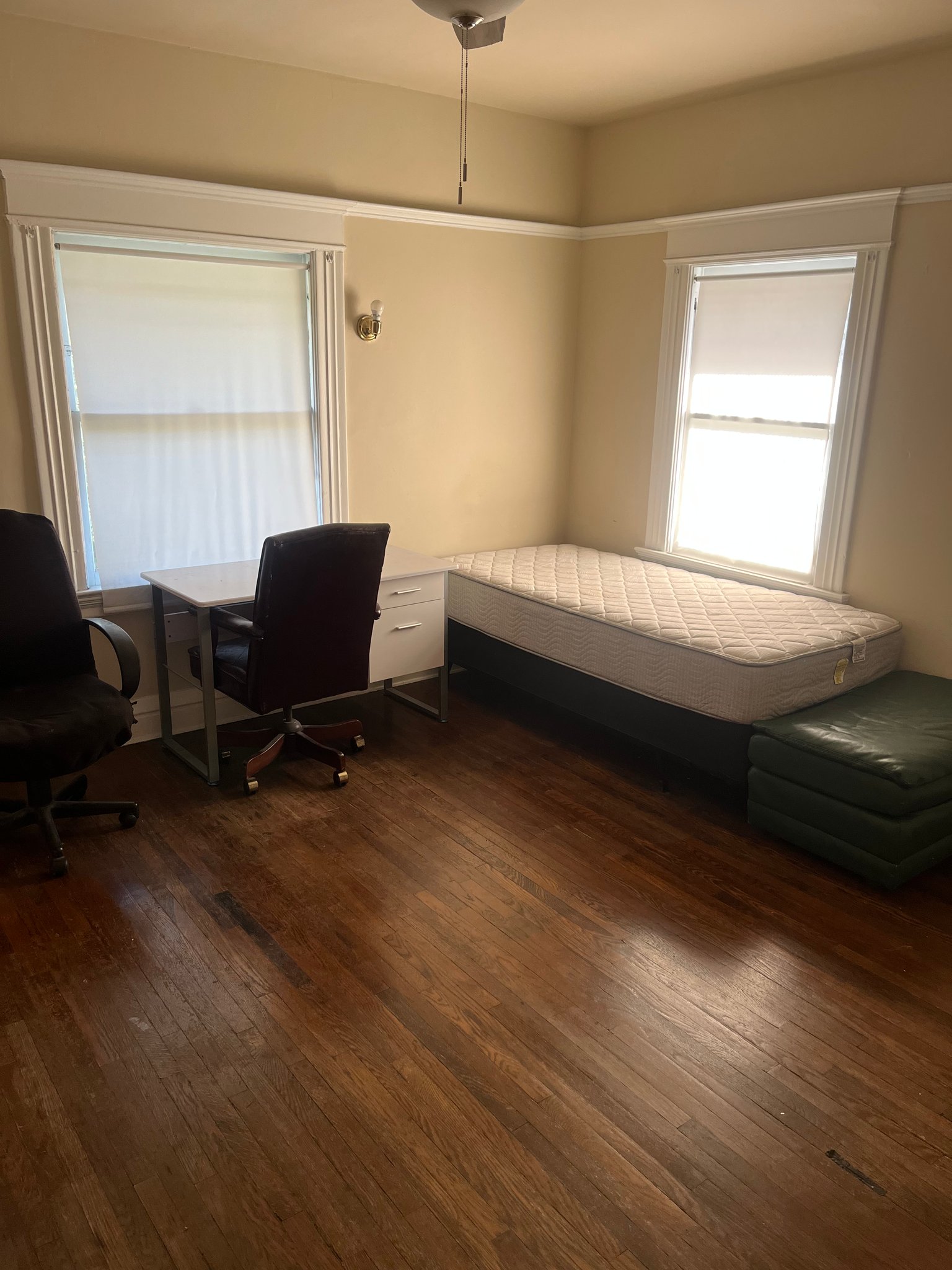Houston House: 3711 Eagle St
