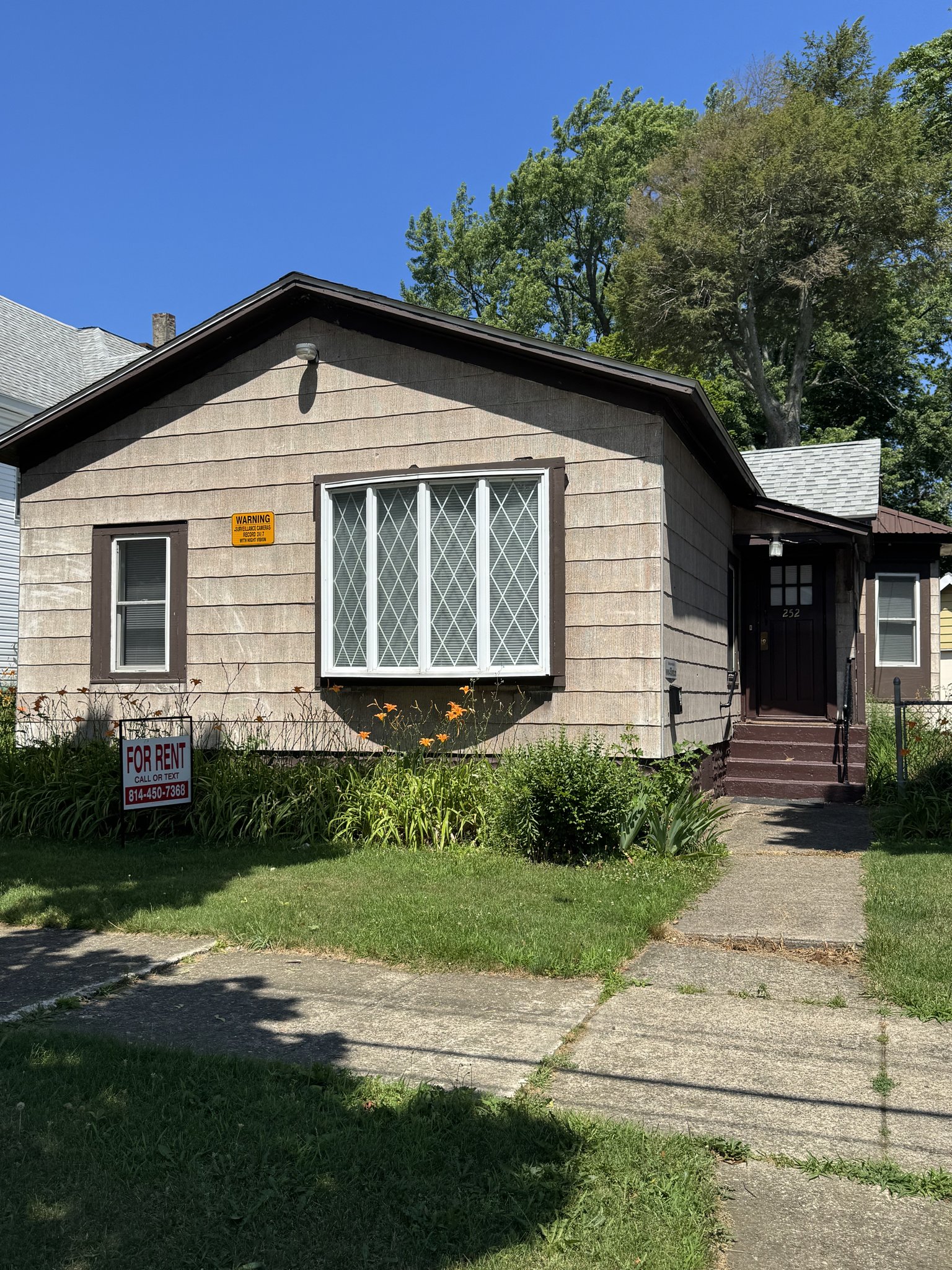 ERIE House: 252 WEST 3RD ST