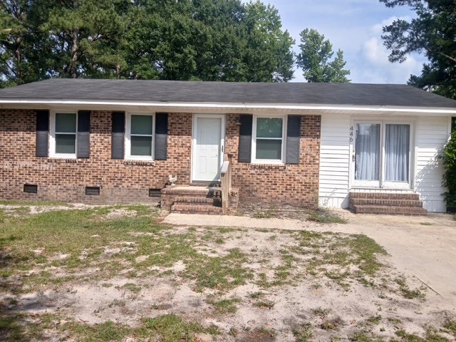 Kelly House: 446 Over Lyon Rd