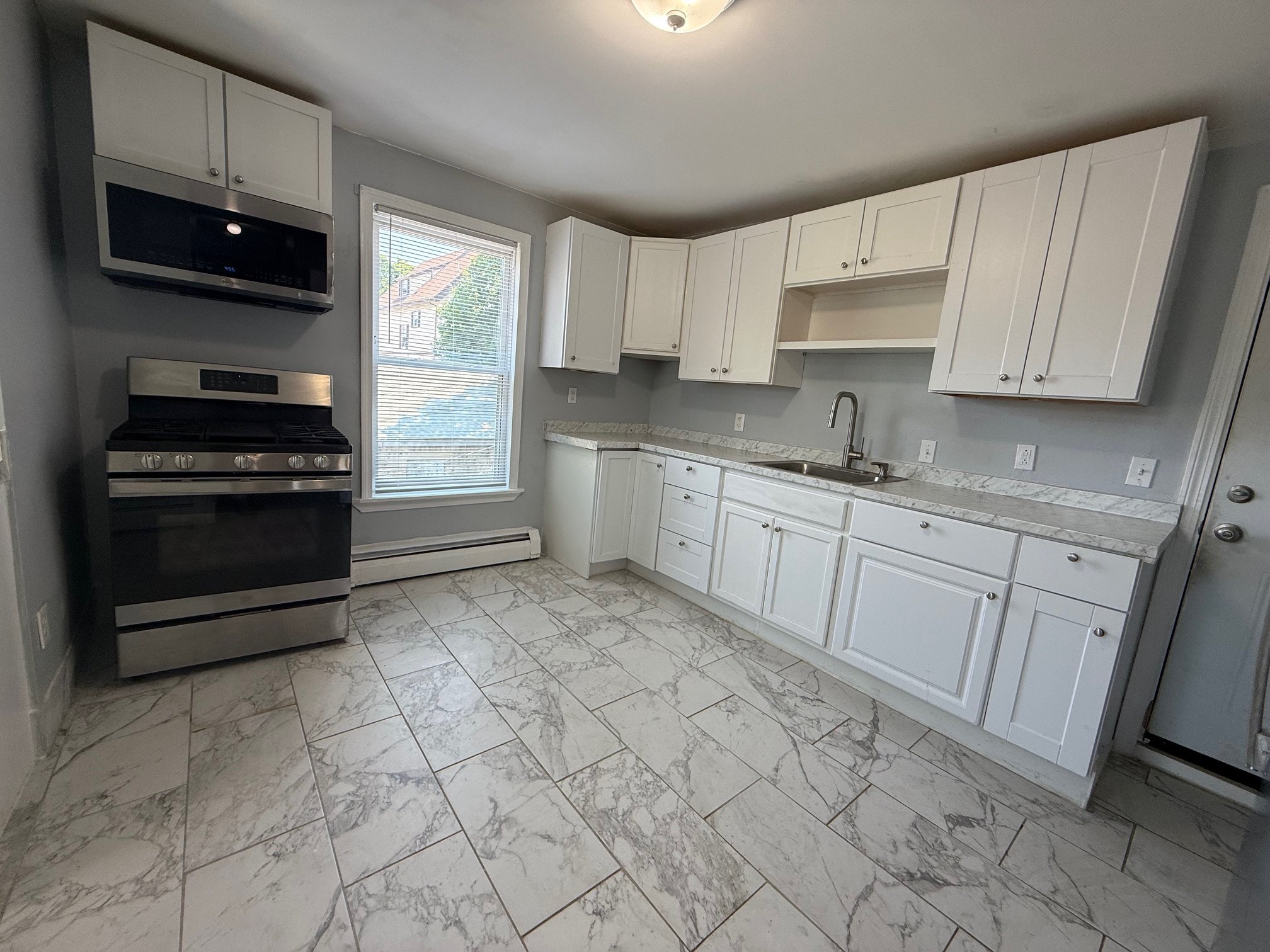 Dorchester Condo: 14 Mnt. Everett St