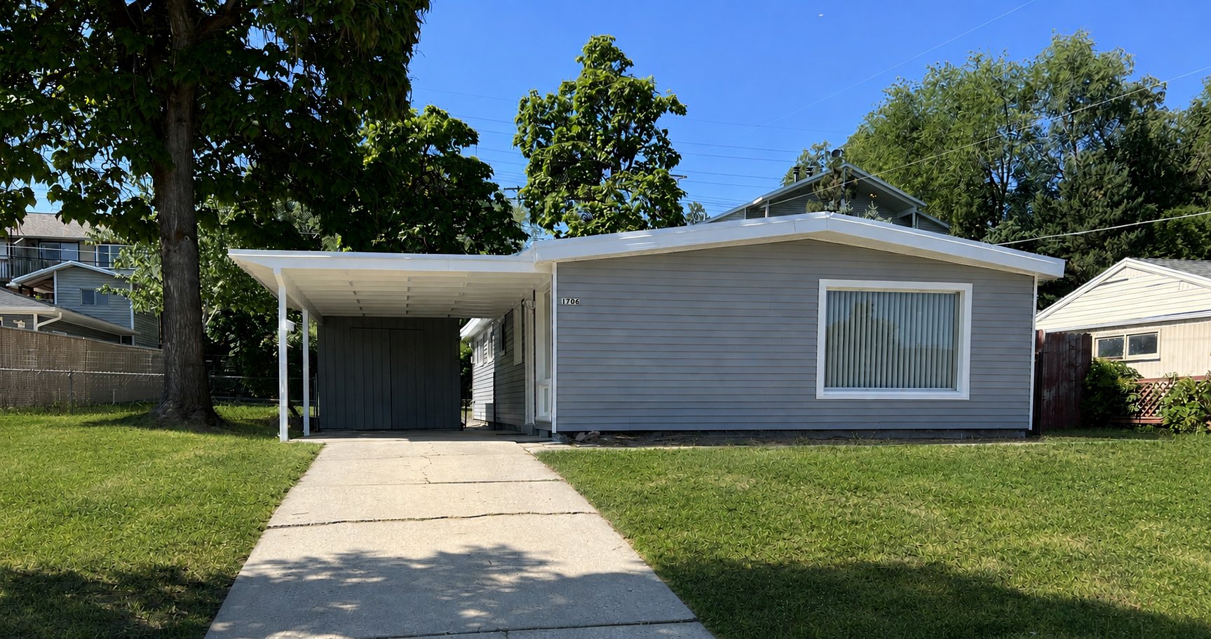 Cottonwood Heights House: 1706 E Cloverdale Rd