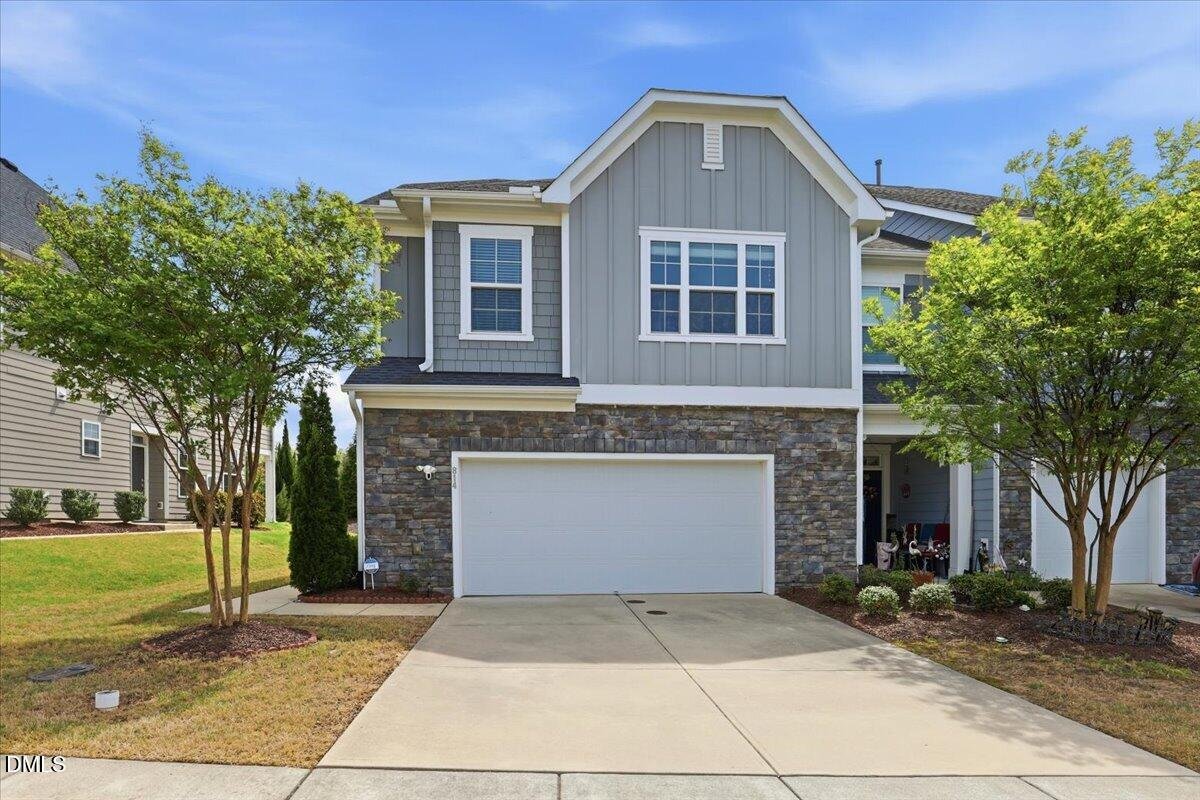 Cary Townhome: 814 Bristol Bridge Dr