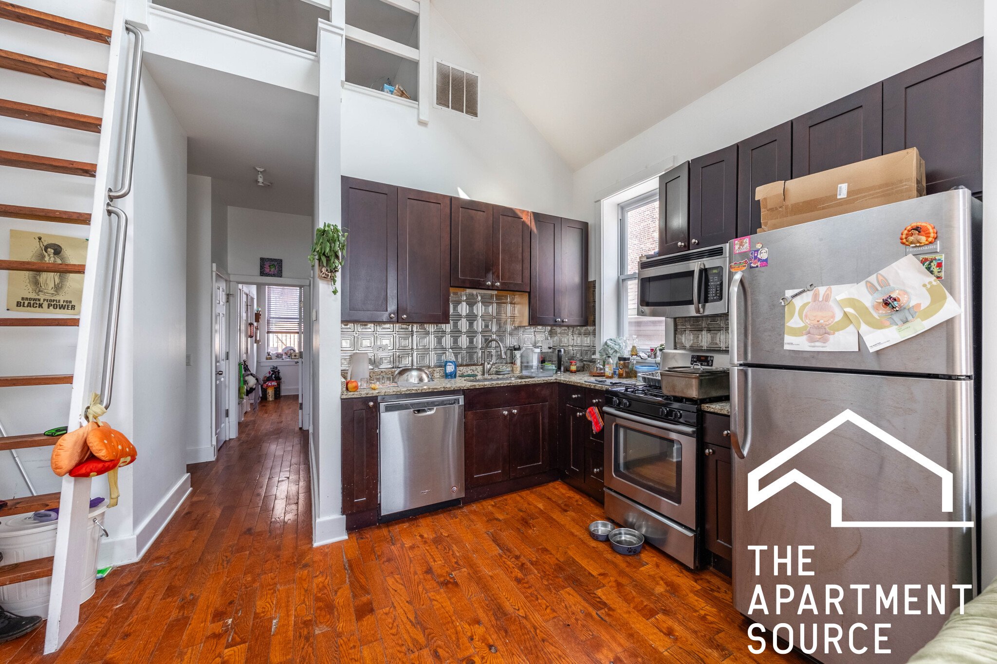 Chicago Apartment: 1820 South Throop St