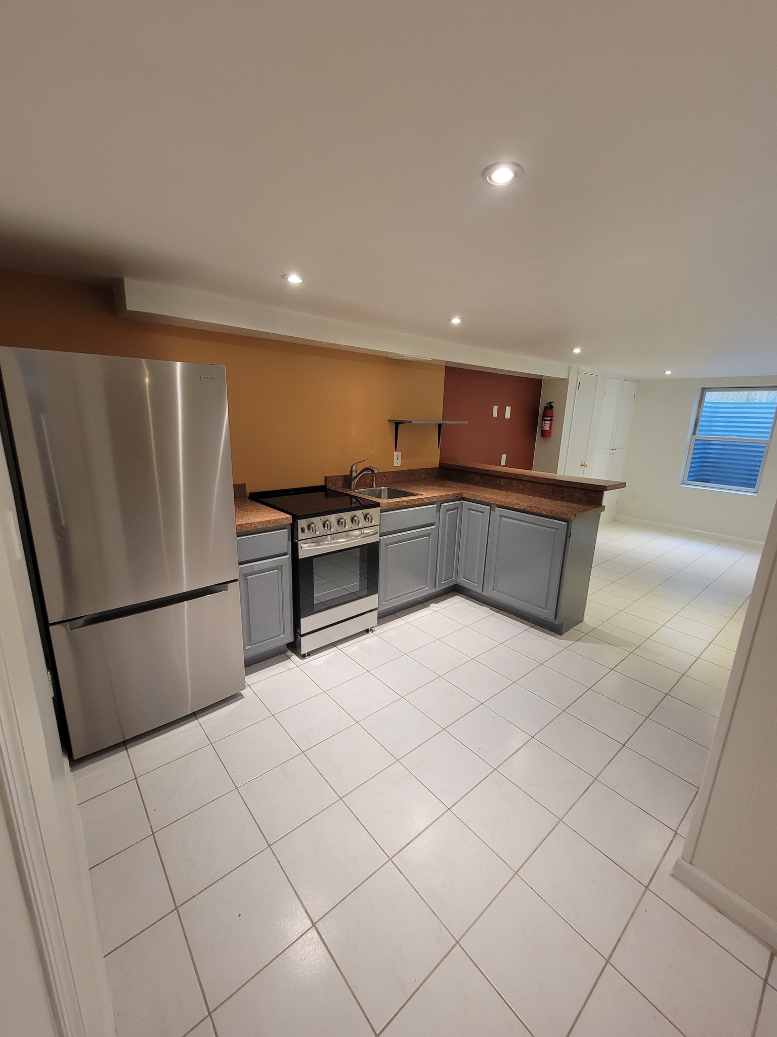 Silver Spring House: 2712 Urbana Dr