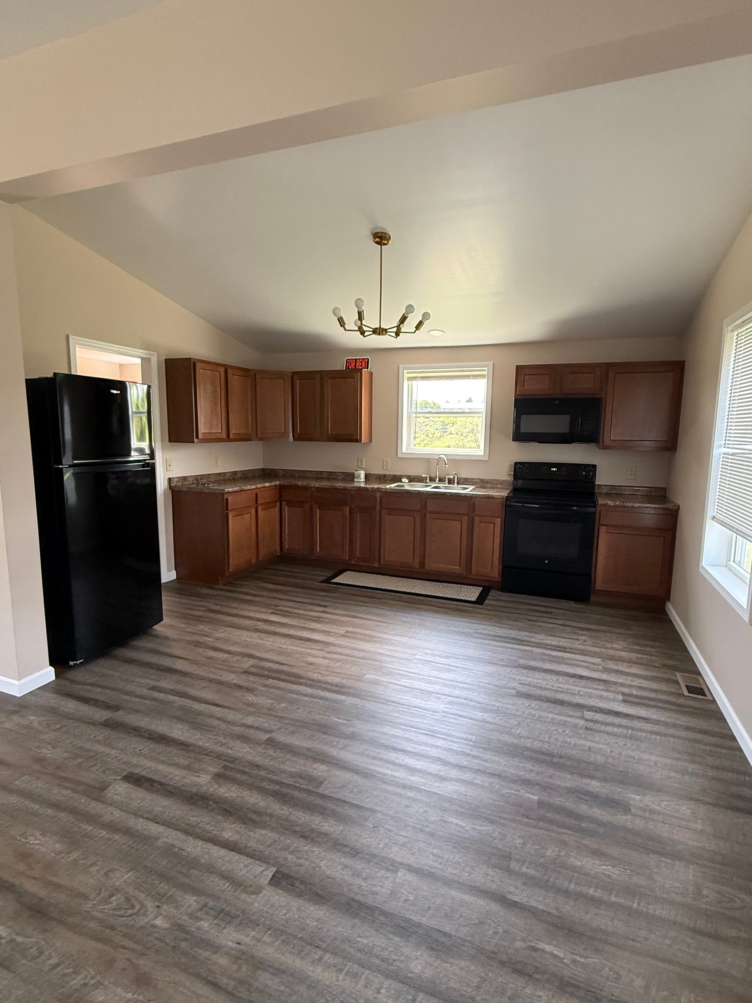 Philadelphia House: 2 Holkins Rd
