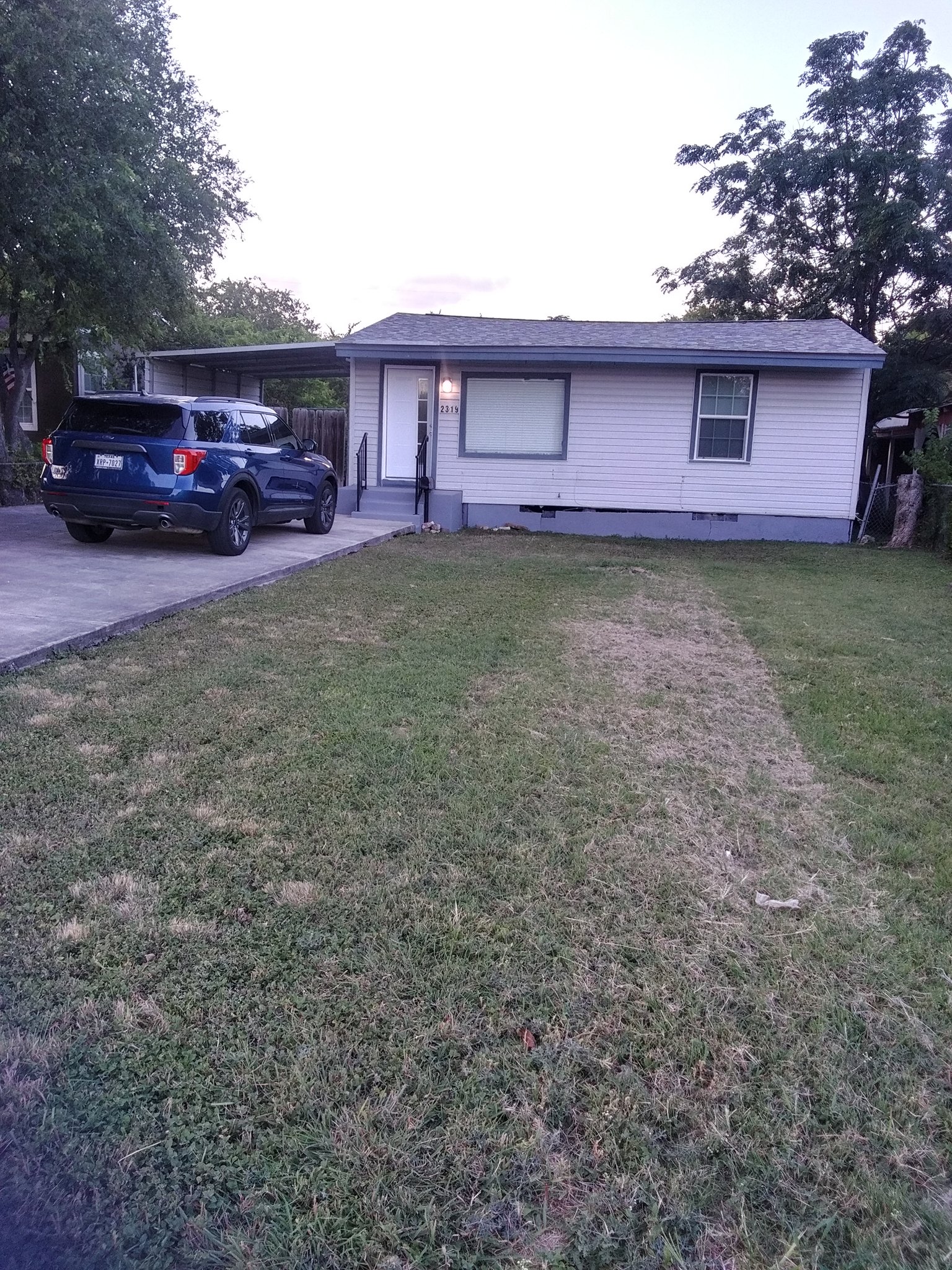 San Antonio House: 2319 Basse Rd